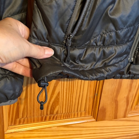 REI Women's Dark Grey Packable Puffer Jacket - Picture 6 of 13